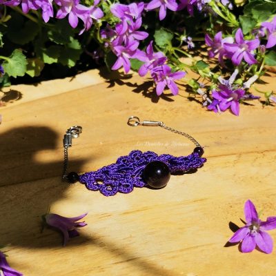 Bracelet de soie violette et améthyste