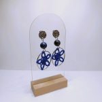 B.O. soie bleue et sodalite Fleurs Rondes