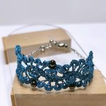 Bracelet dentelle de soie bleue turquoise et hématite