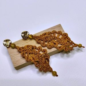 Boucles d’oreilles dentelle de soie et pierres<br>Collection Ailes de Papillon Or<br>Modèles au choix