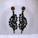 Boucles en dentelle de soie noire et malachite