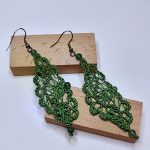 Boucles d'oreilles en soie verte et perles aventurine