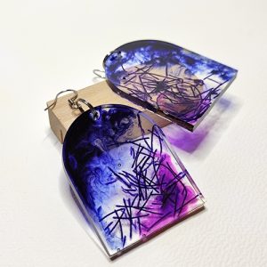 Grandes boucles d’oreilles résine<br>Modèles au choix