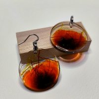 Boucles d'oreilles résine rondes orange et brun