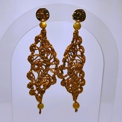 Dentelle de soie ocre, perles oeil-de-tigre gold et or fin