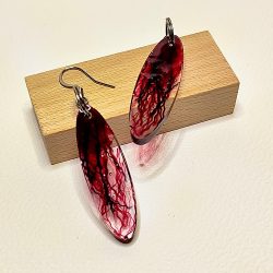 Petit ovale bordeaux noir